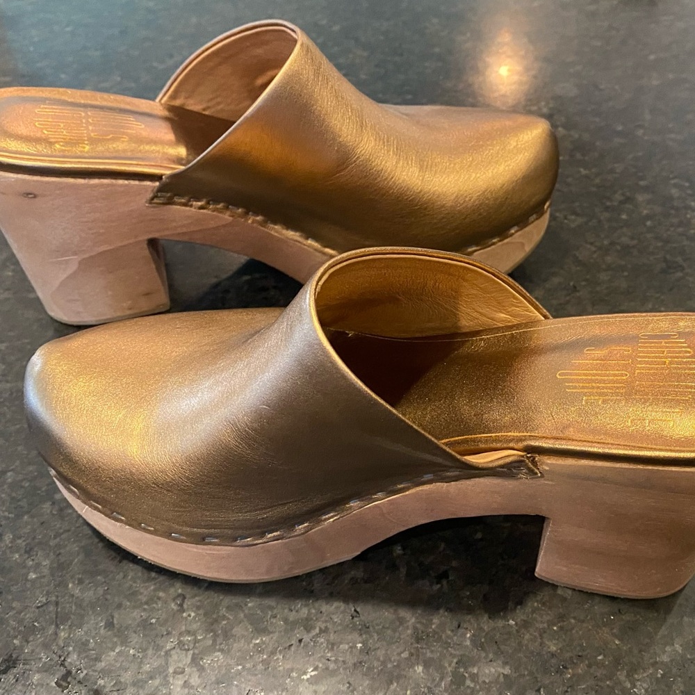 Charlotte Stone Marlo clogs, Topaz, Sz 8